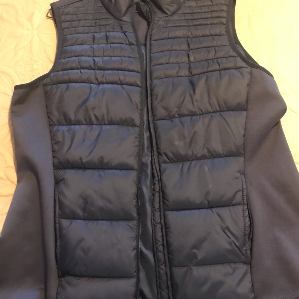 Hot pink and navy blue vest - Picture 4 of 4